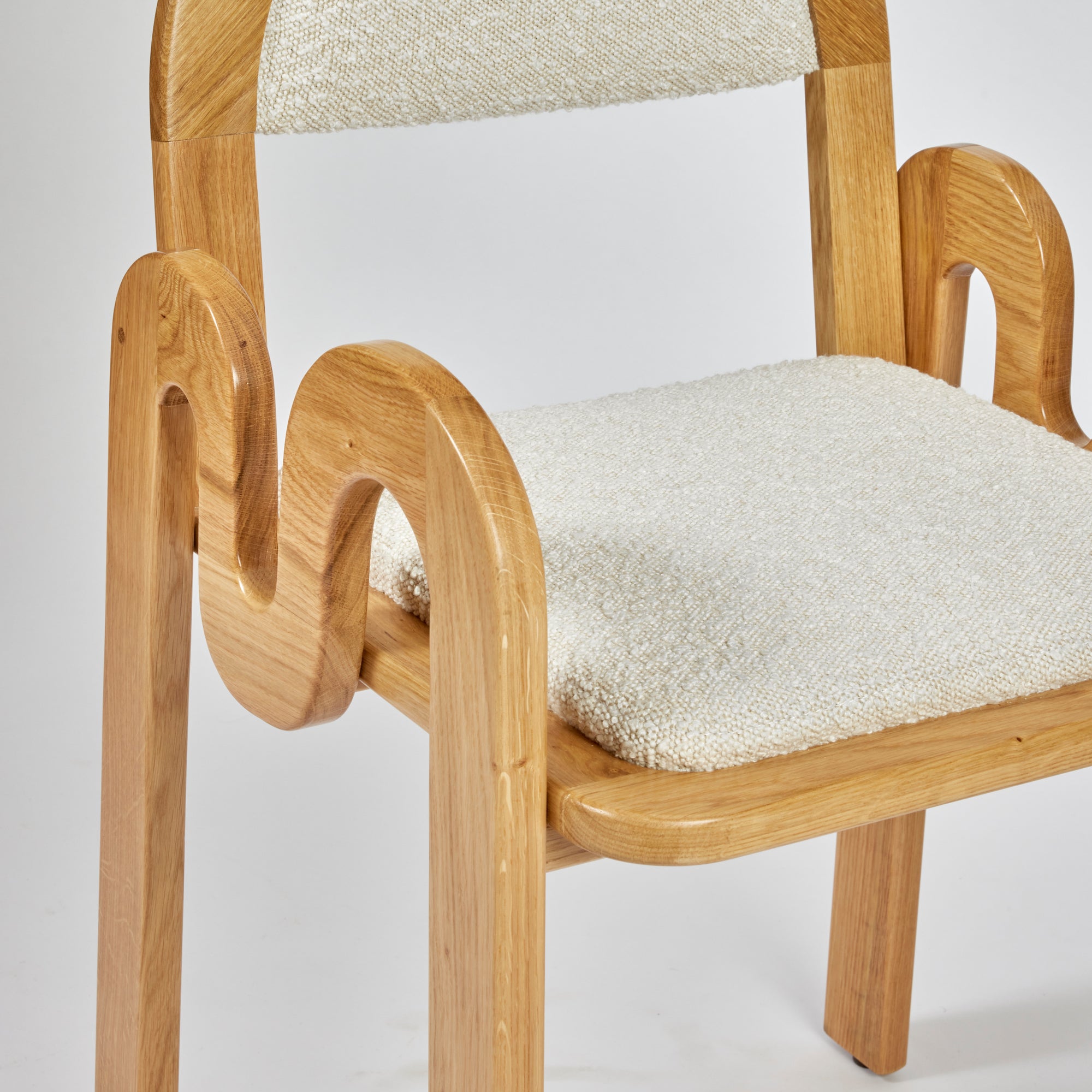 CHAISE M