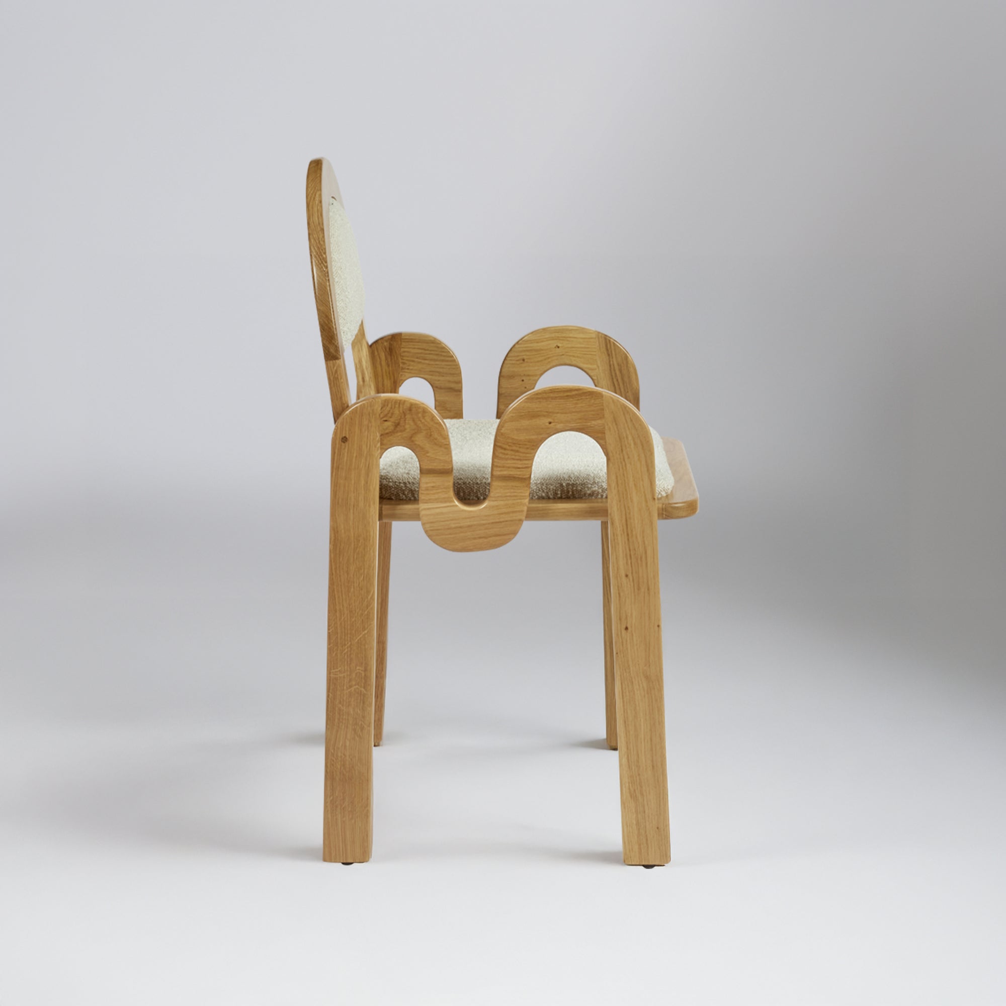 CHAISE M